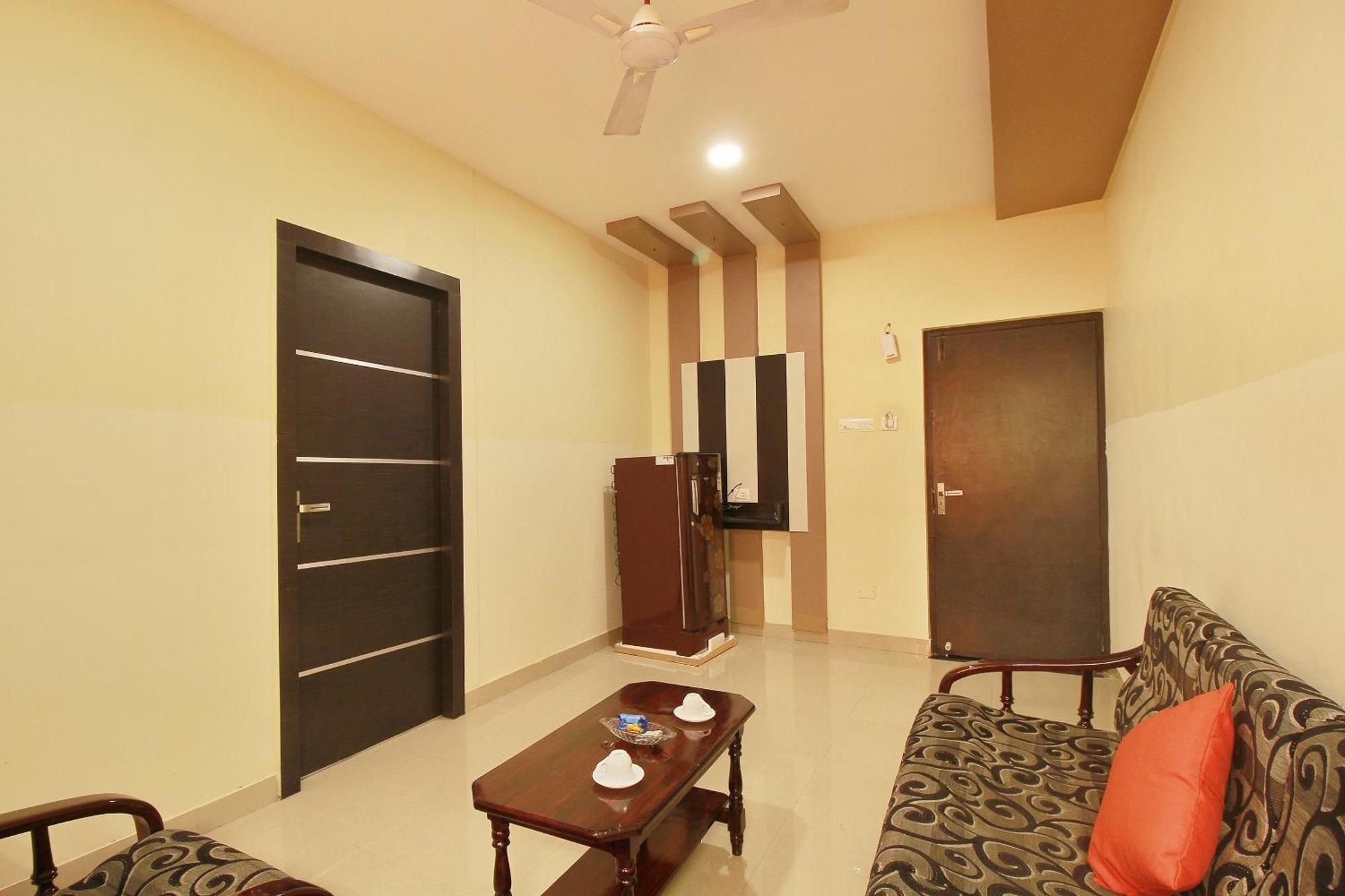 Capital O Rj Grand Hotel Coimbatore Exterior photo