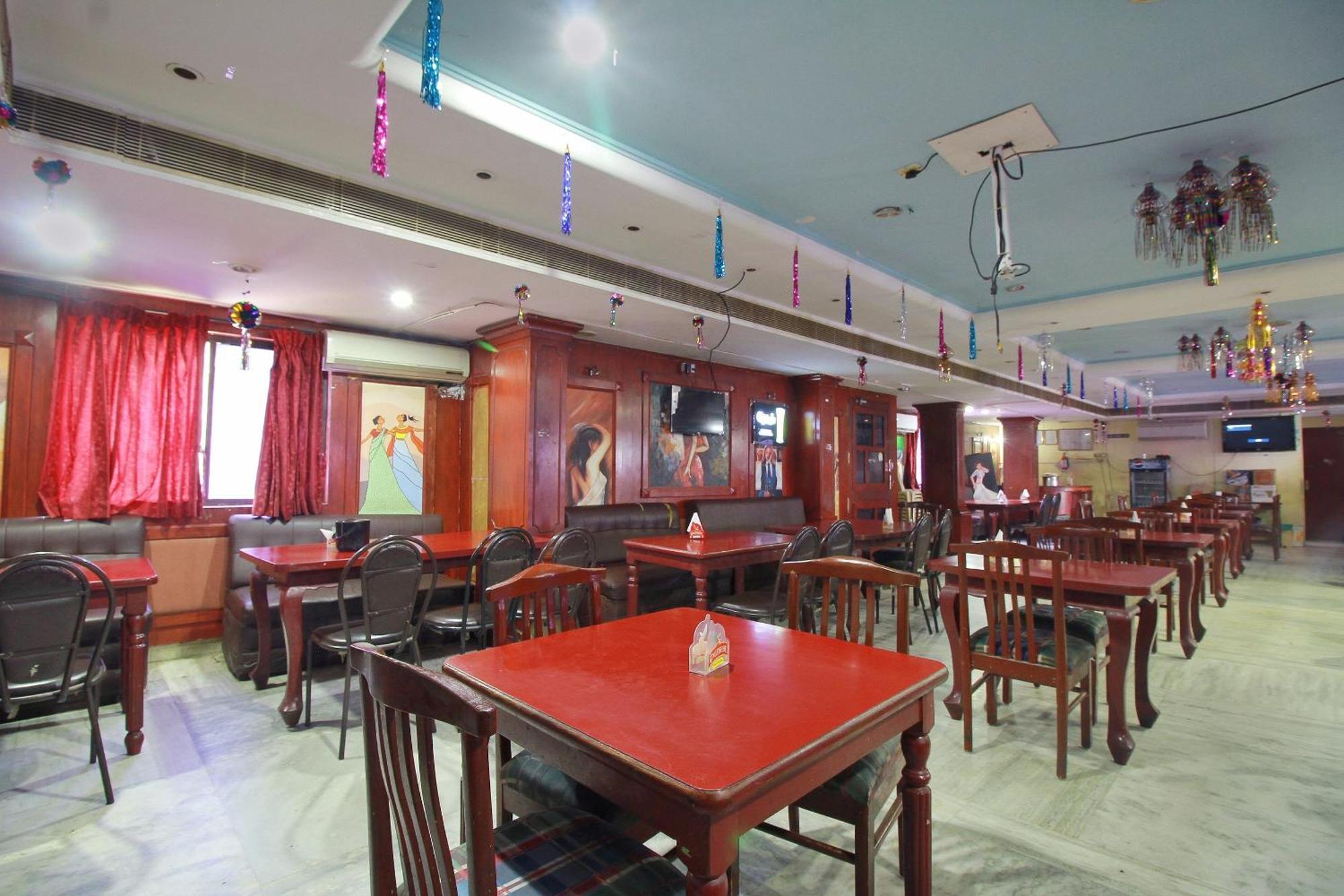 Capital O Rj Grand Hotel Coimbatore Exterior photo